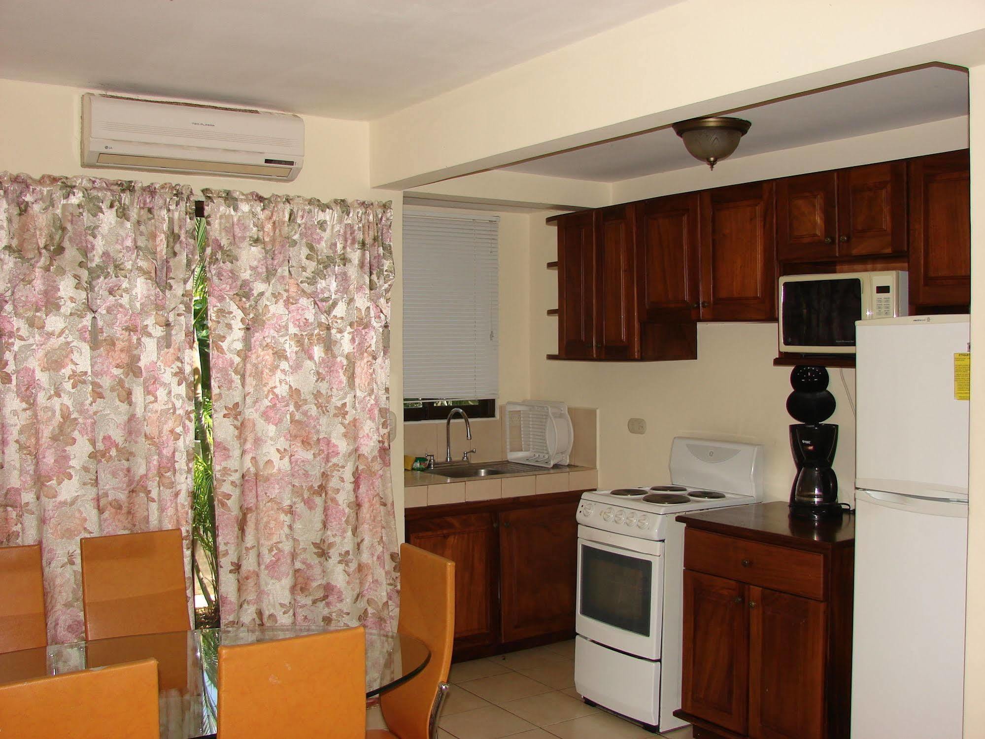 Villa Riviera 2 Bedroom Townhouse Playas del Coco ภายนอก รูปภาพ