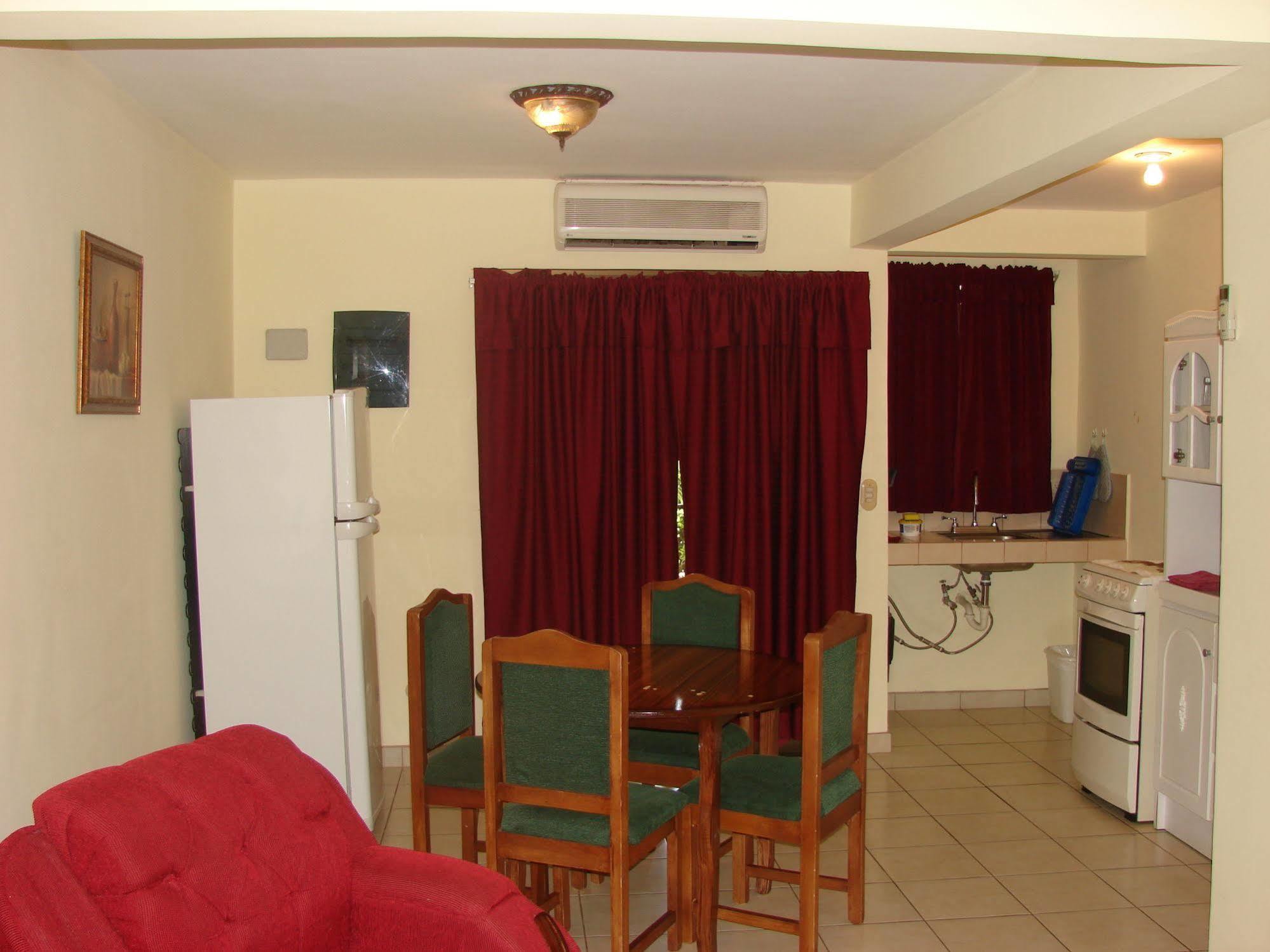 Villa Riviera 2 Bedroom Townhouse Playas del Coco ภายนอก รูปภาพ