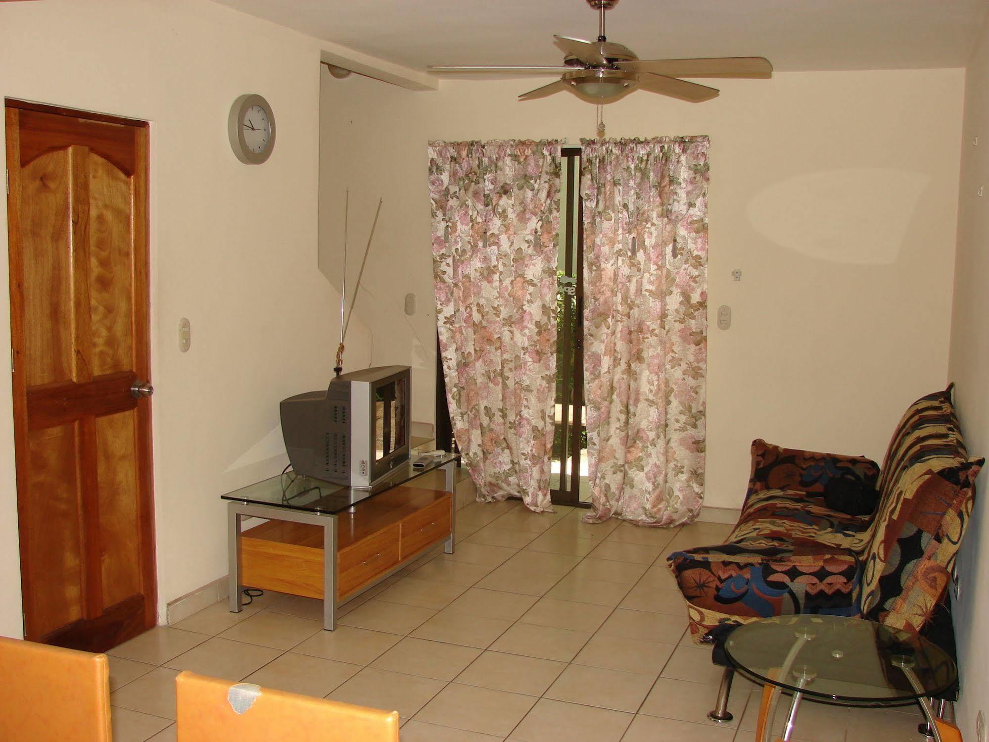 Villa Riviera 2 Bedroom Townhouse Playas del Coco ภายนอก รูปภาพ