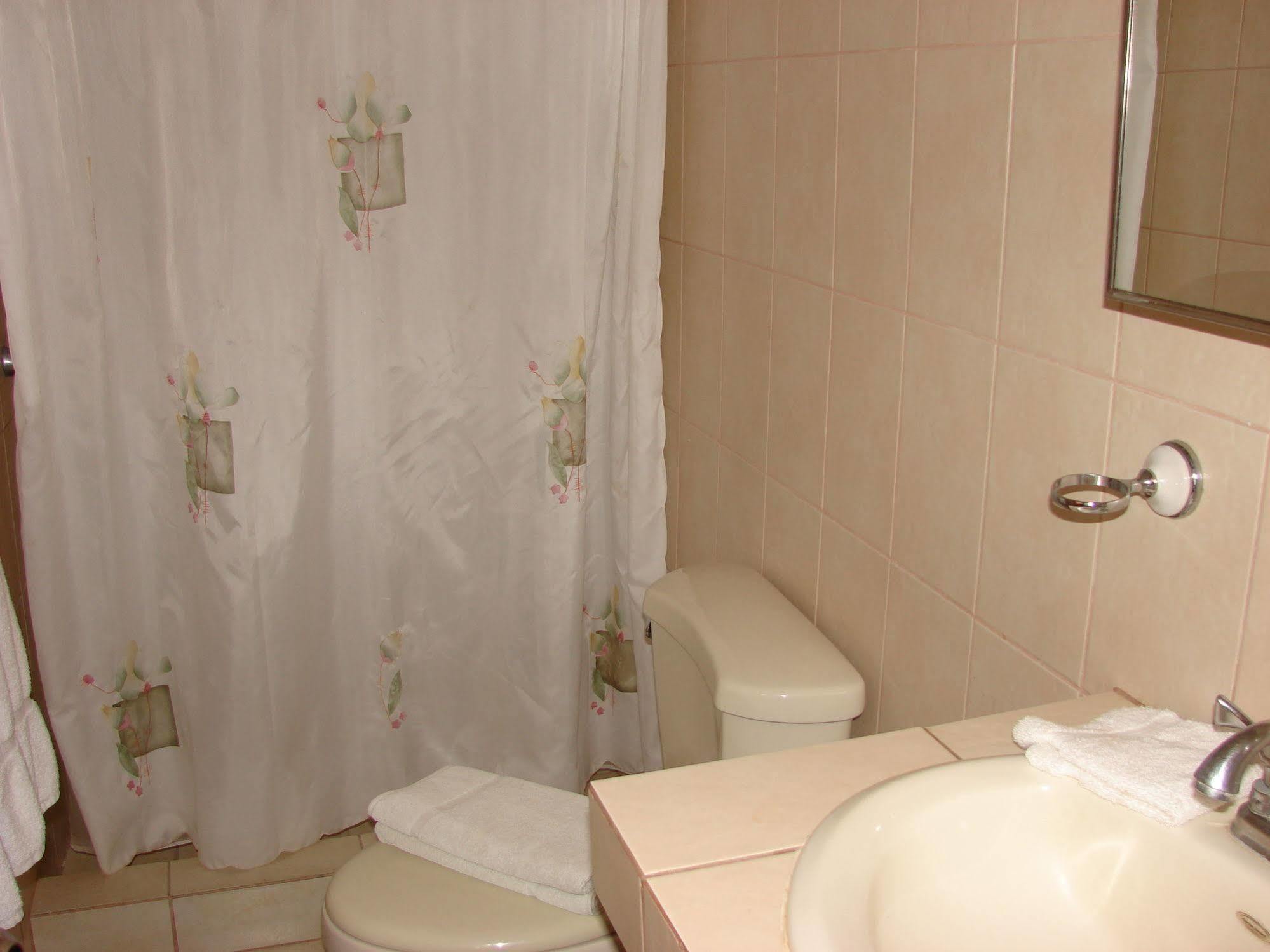 Villa Riviera 2 Bedroom Townhouse Playas del Coco ภายนอก รูปภาพ
